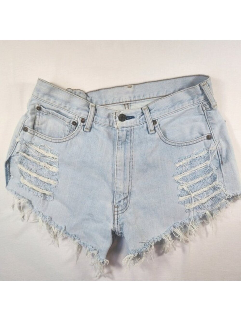 Levis 501 High Waisted Distressed Cut Off Denim Shorts Light Wash Blue W31